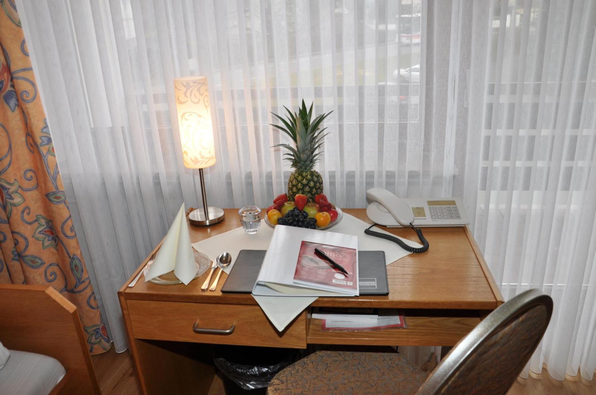 Hotel-Restaurant Sonnenhof Veitsrodt ห้อง รูปภาพ