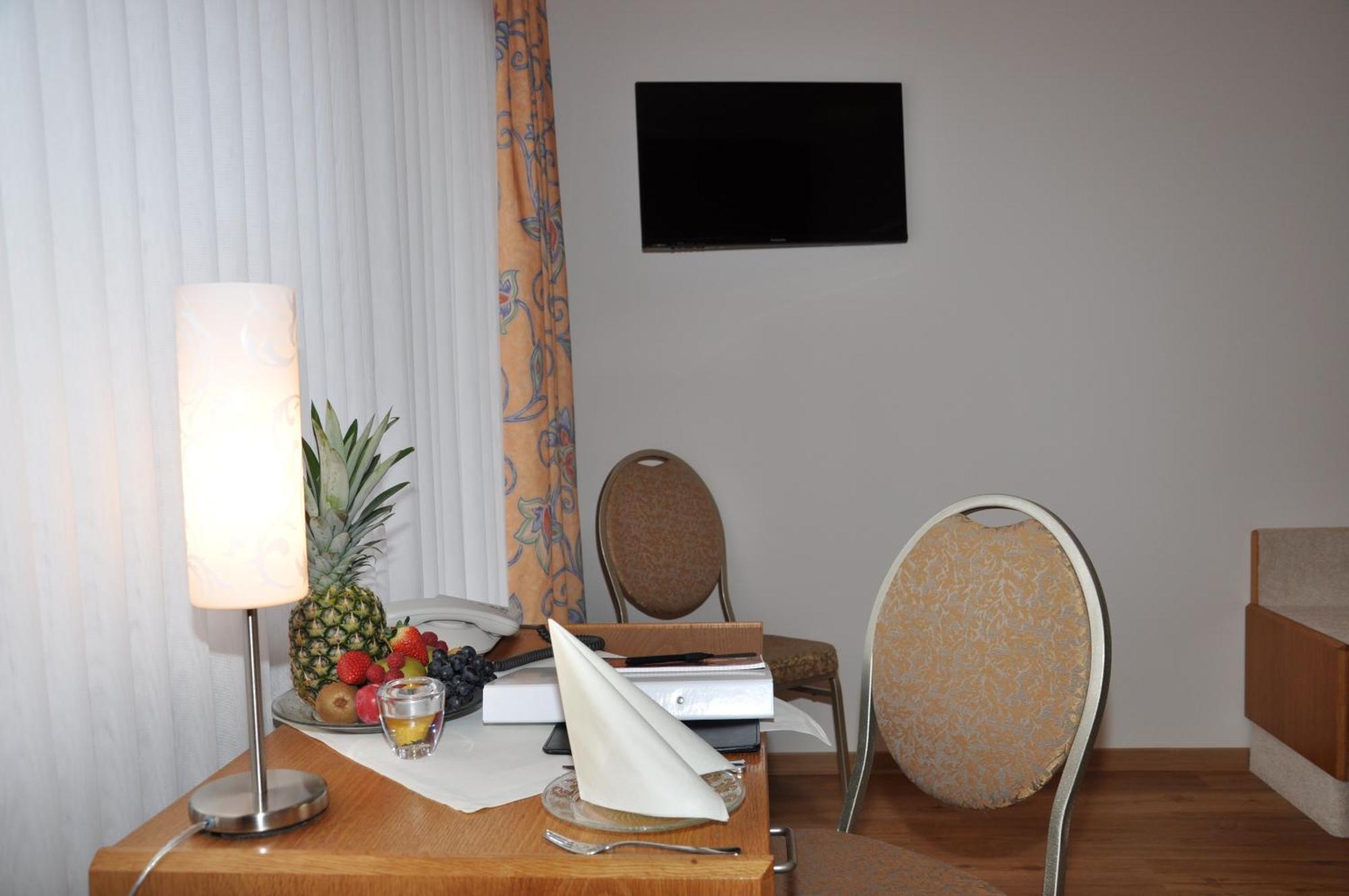 Hotel-Restaurant Sonnenhof Veitsrodt ห้อง รูปภาพ