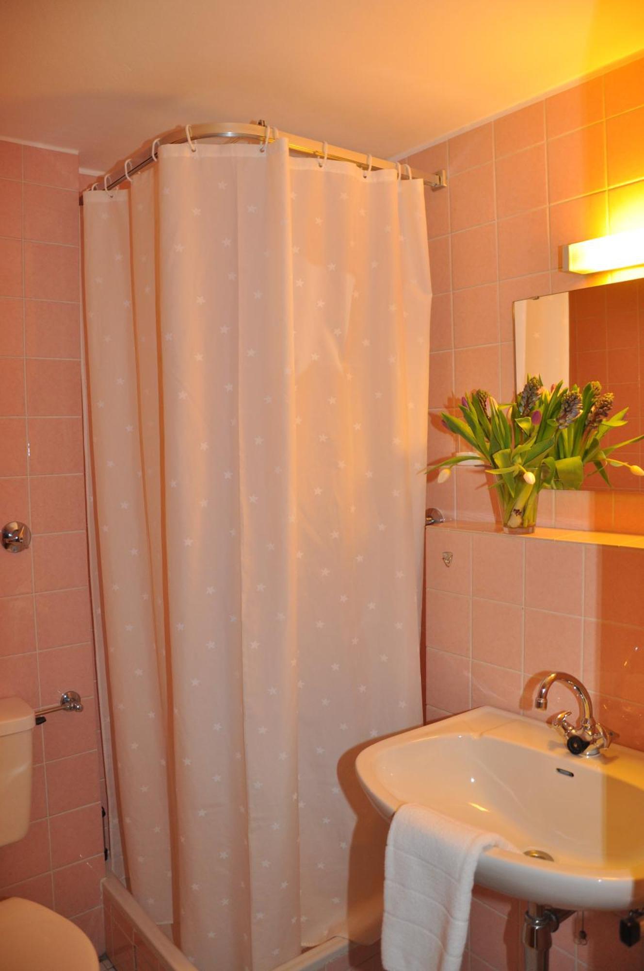 Hotel-Restaurant Sonnenhof Veitsrodt ห้อง รูปภาพ