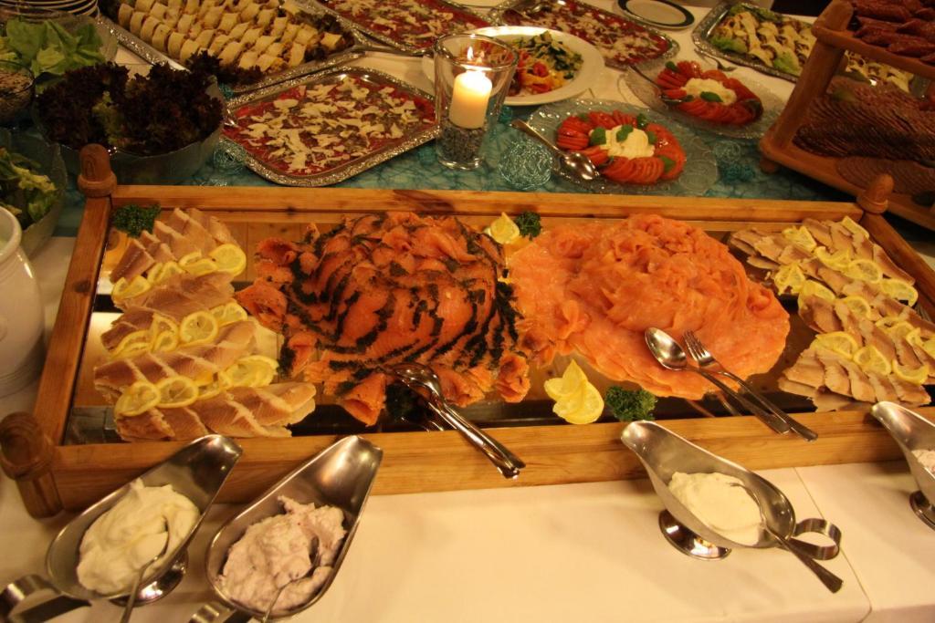 Hotel-Restaurant Sonnenhof Veitsrodt ภายนอก รูปภาพ