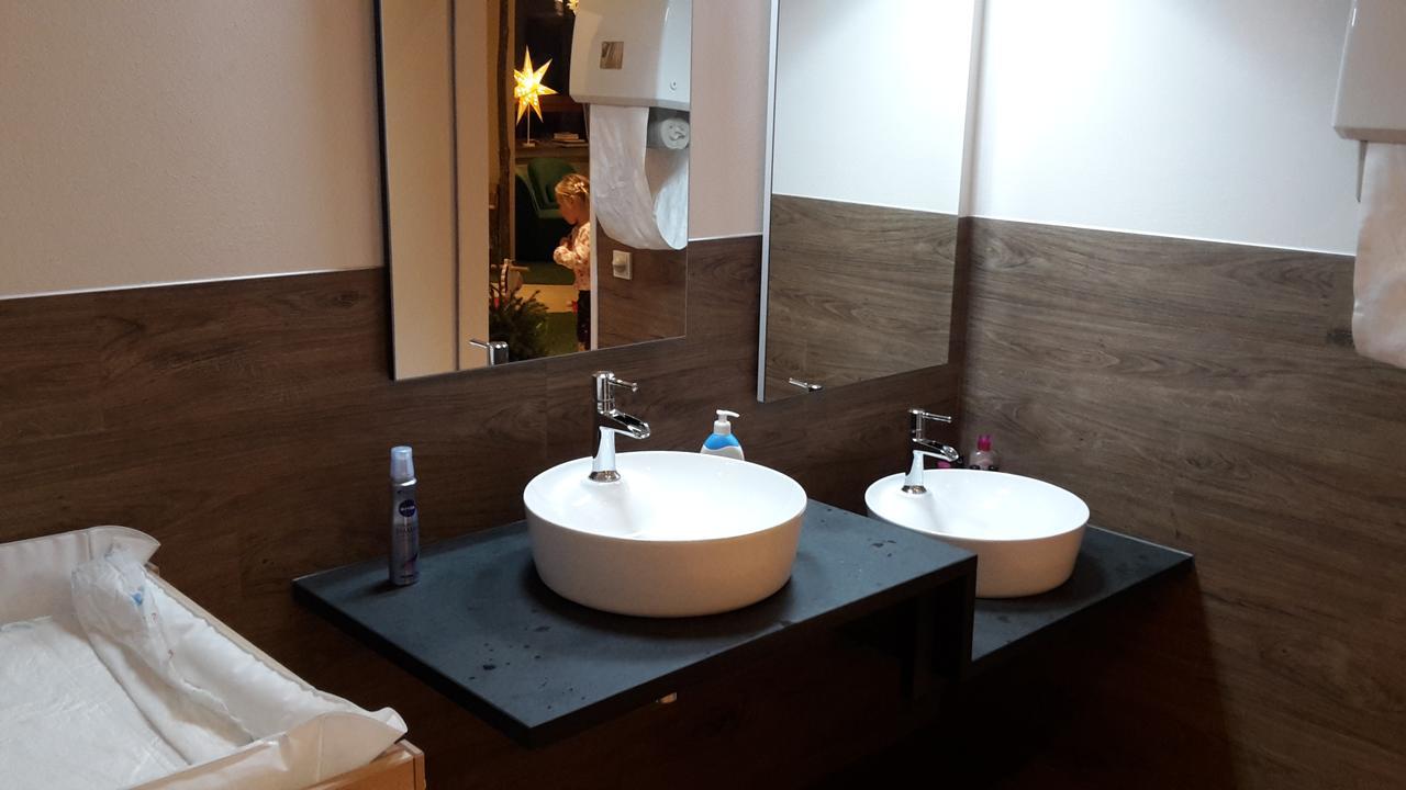Hotel-Restaurant Sonnenhof Veitsrodt ภายนอก รูปภาพ